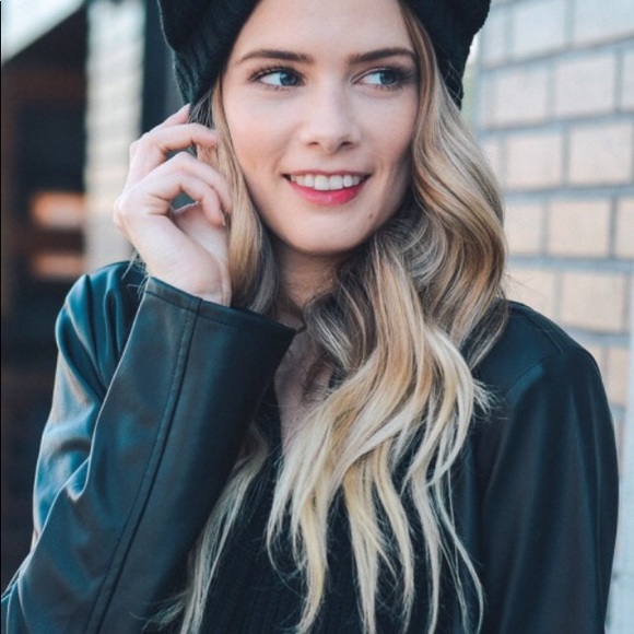 Animal ear crochet head OS - Picture 3 of 5